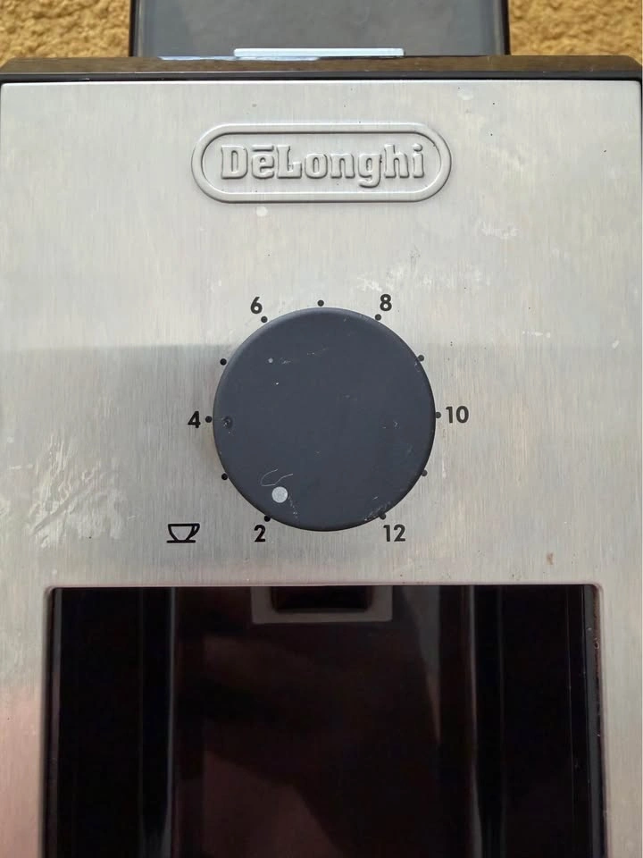 DeLonghi KG89 Burr Coffee Grinder - photo 2