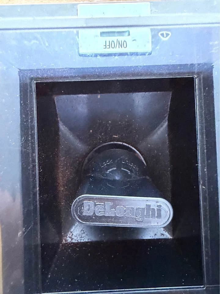 DeLonghi KG89 Burr Coffee Grinder - photo 5