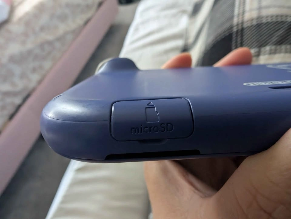 Nintendo Switch Lite - photo 2