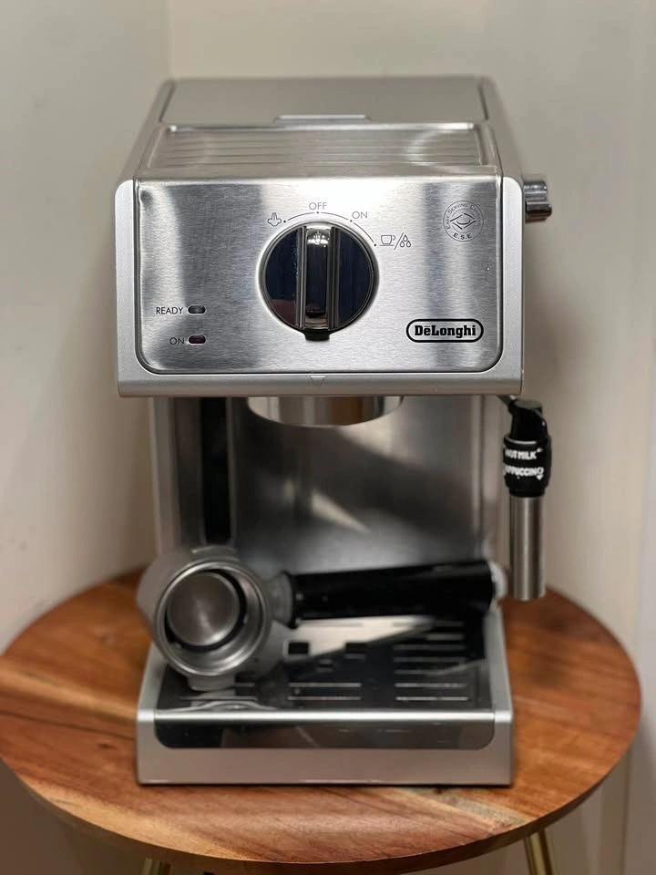 De'Longhi ECP3630 Espresso & Cappuccino Machine – 15 Bar Pump - photo 2