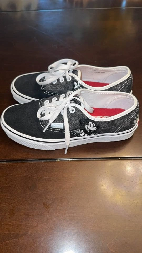 Vans x Disney 100th Anniversary (Limited Edition and deadstock) - photo 2