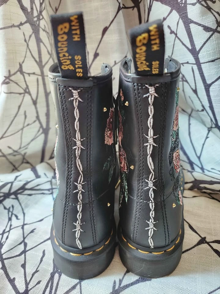 Retired Pink Rose Doc Martens - photo 3