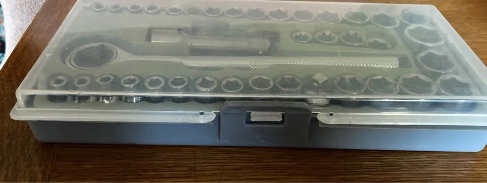 40-Piece Socket Wrench Set (SAE & Metric) Complete - photo 3
