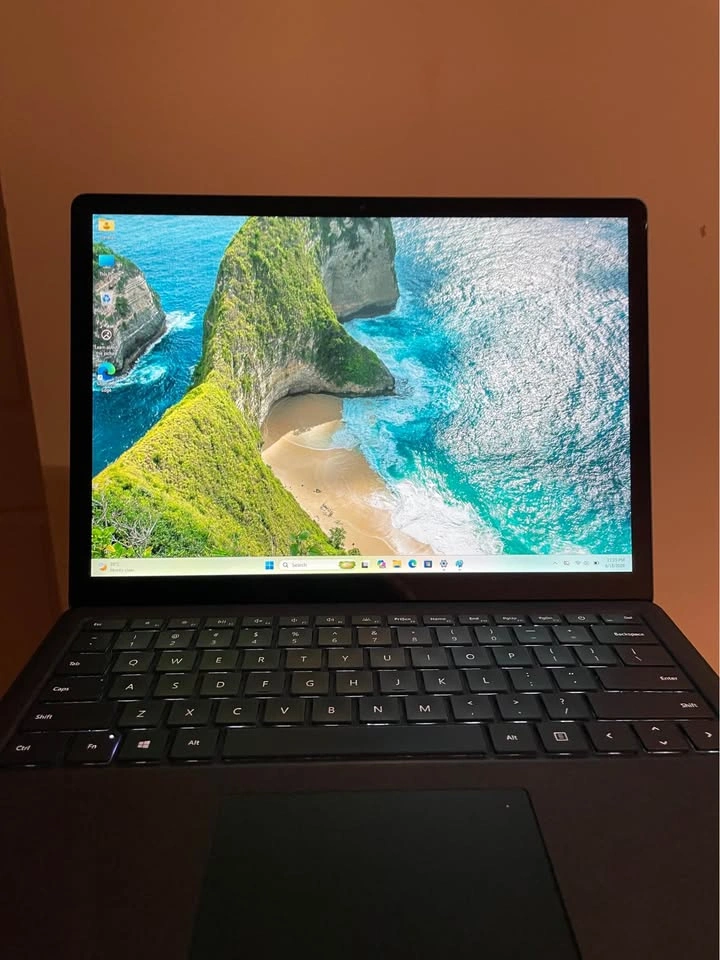 Microsoft Surface Laptop – Intel Core i5 | 8GB RAM | 256GB SSD - photo 2