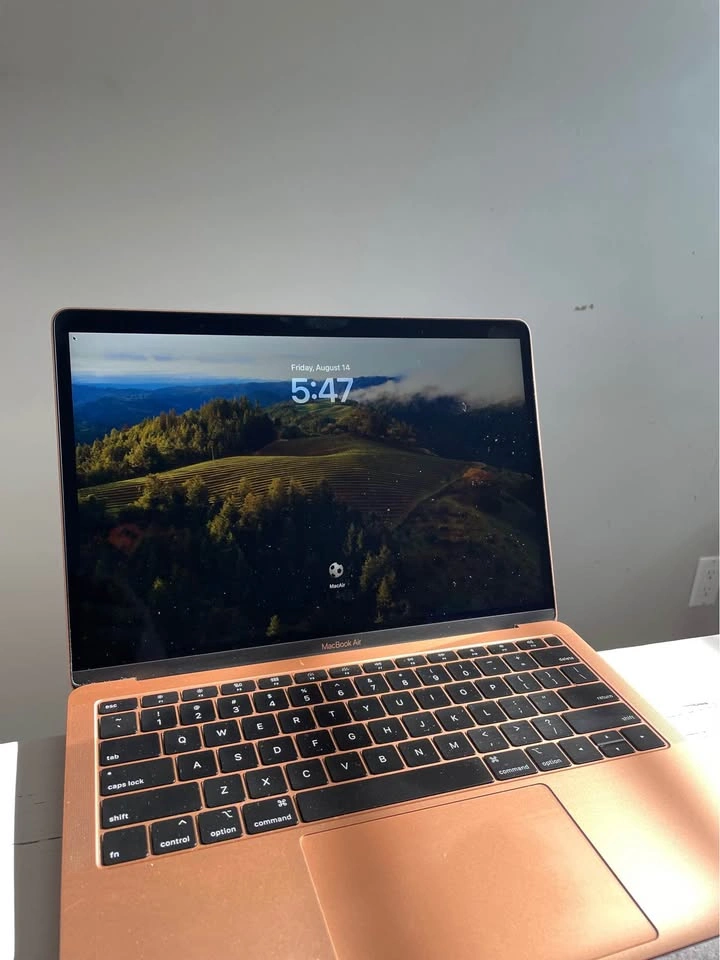 MacBook Air 13” 2019 – Rose Gold | i5 | 128GB SSD | Touch ID - photo 3