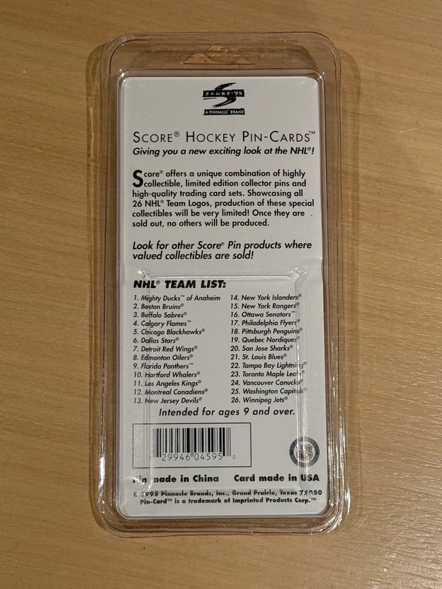 Score 1995 NHL Toronto Maple Leafs Pin-Card - photo 4