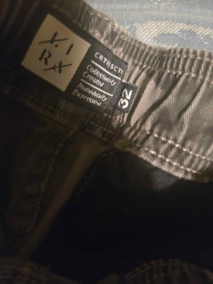 LIRA Men's Camo Jogging Pants - photo 2