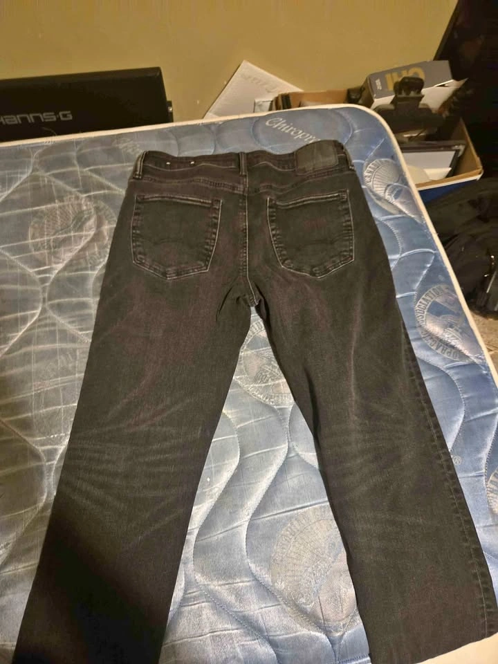 American Eagle Men's Straight Black Jeans