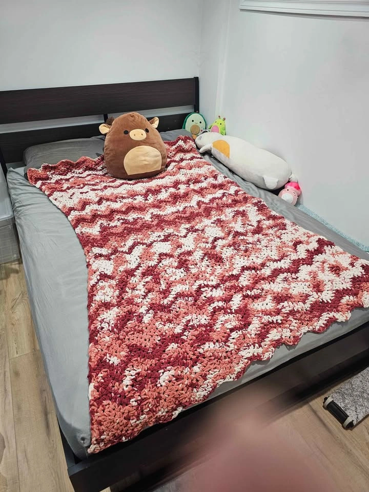 IKEA Trysil Queen Bed Frame - photo 3