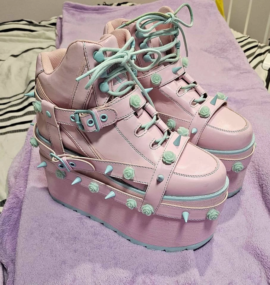 [Size 8] YRU Pink Rose Platform Sneakers