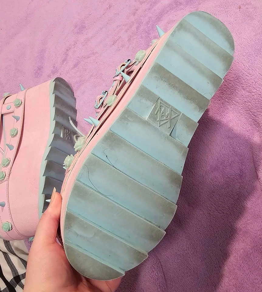 [Size 8] YRU Pink Rose Platform Sneakers - photo 5
