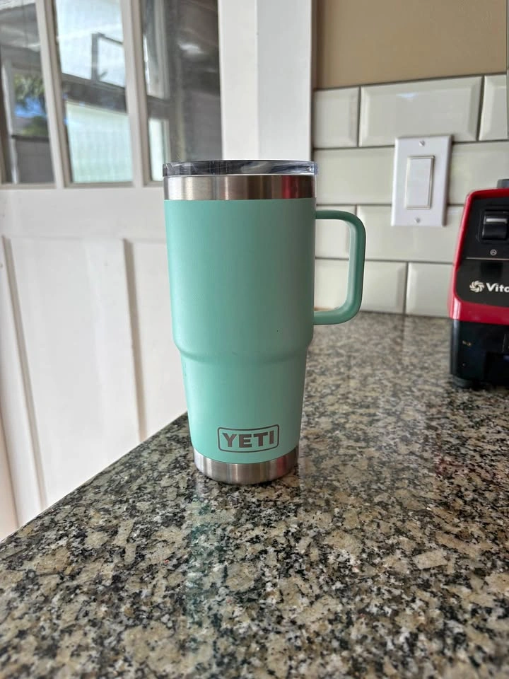 Yeti Rambler Mint Travel Mug