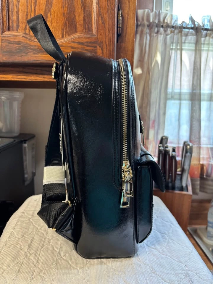 Madden NYC Women's Faux Leather Dome Ring Backpack NWT - photo 3