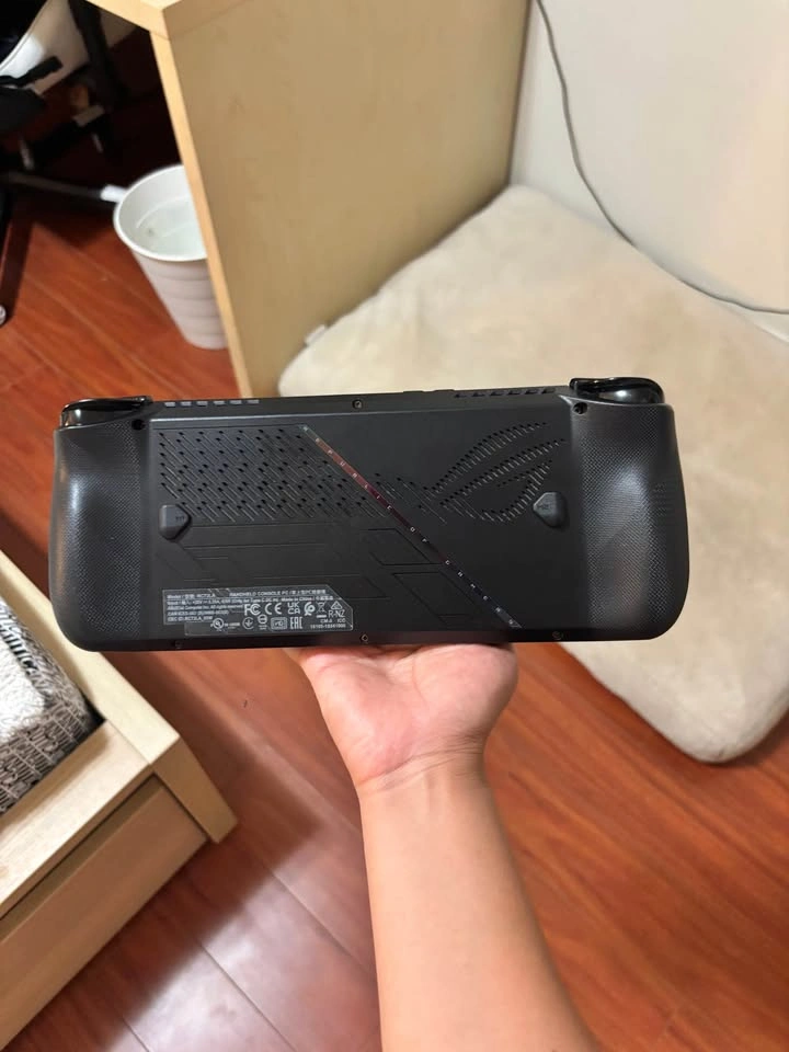 ASUS ROG Ally X 1TB – Excellent Condition - photo 3