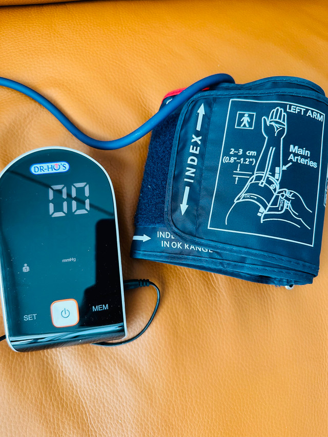 Dr. Ho's Blood Pressure Monitor