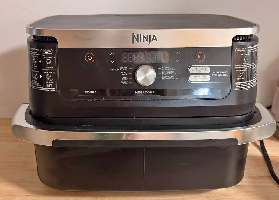 Ninja Foodi FlexBasket Air Fryer with MegaZone 11qt