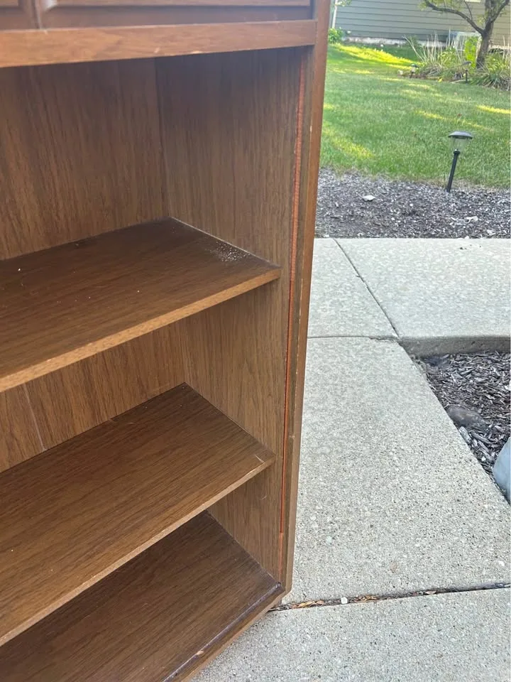 Large Wooden Bookshelf image indicator(3)