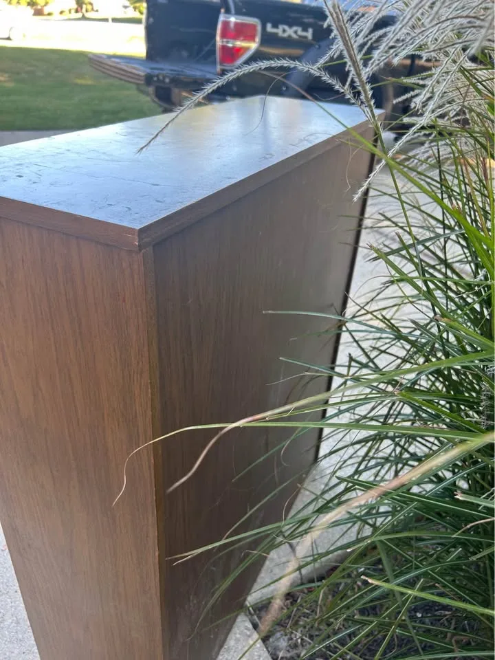 Large Wooden Bookshelf image indicator(6)