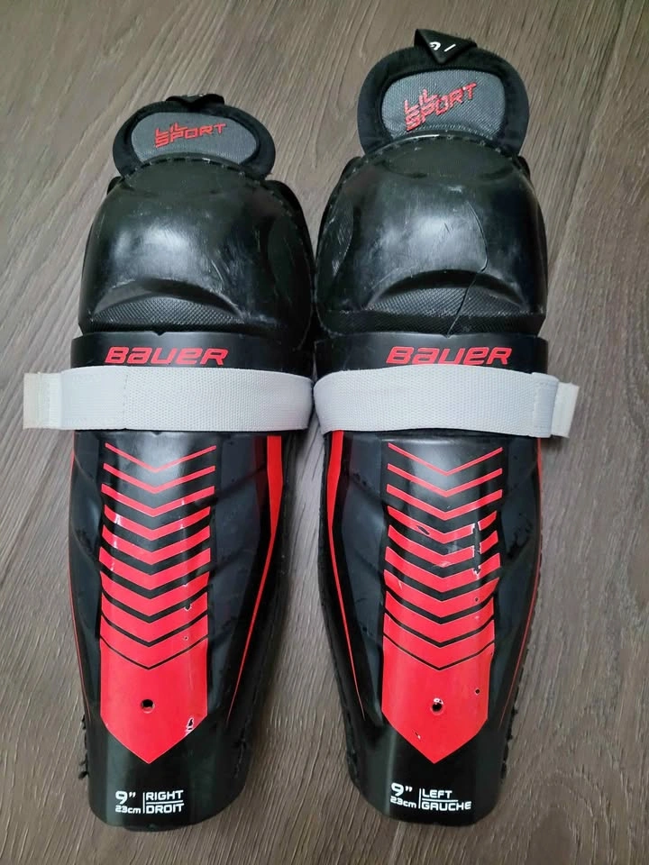 Bauer Lil’ Sport Youth Hockey Shin Guards - 9" (23cm)
