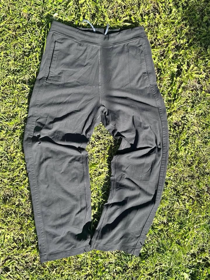 Lululemon workout pants