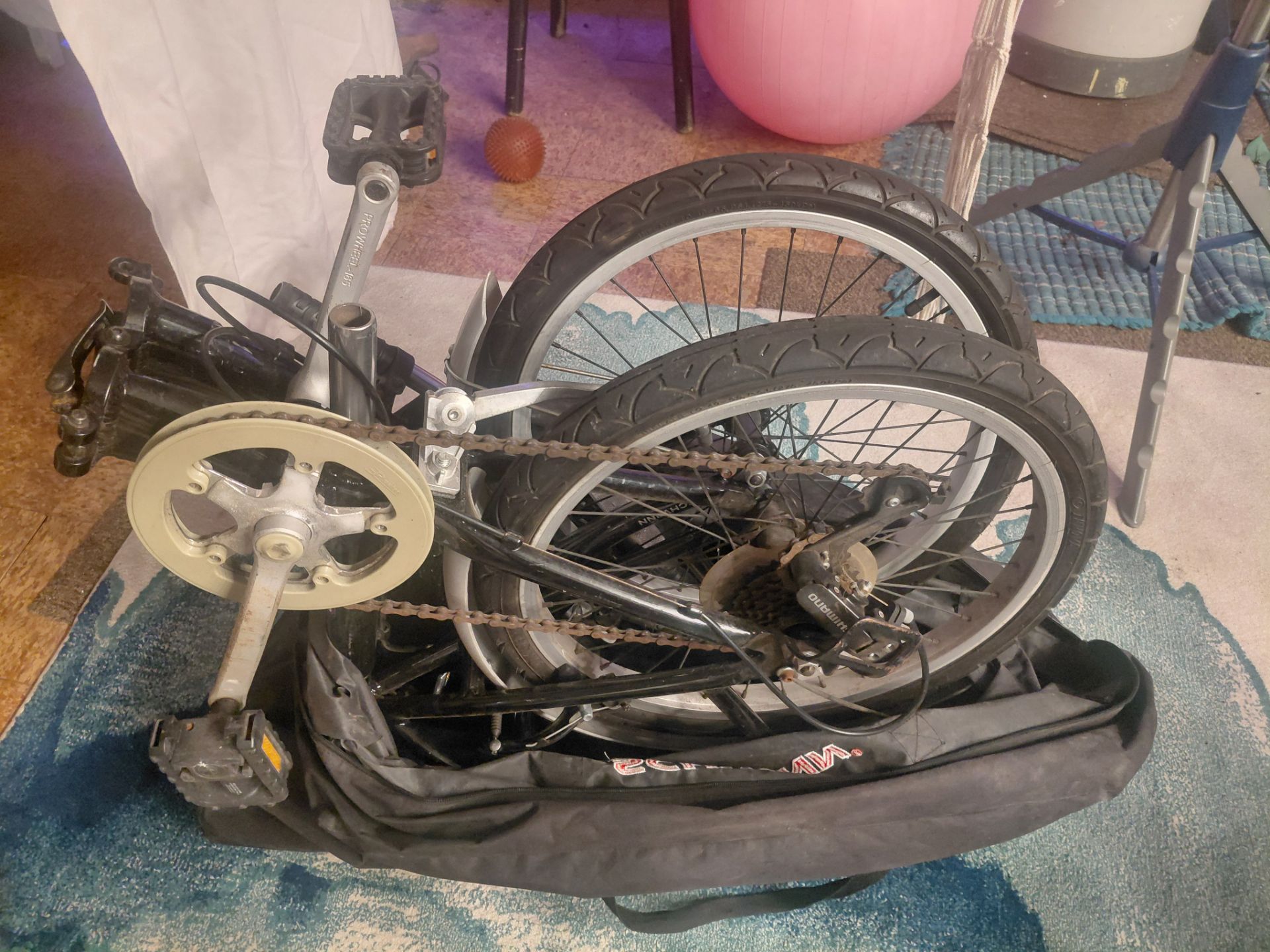 Schwinn Loop 7-speed folding bike - photo 2