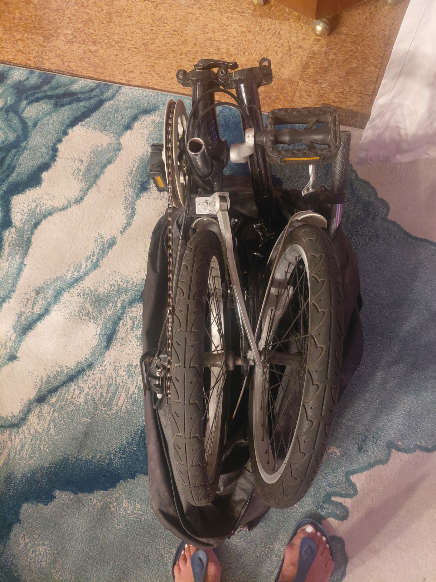 Schwinn Loop 7-speed folding bike - photo 3