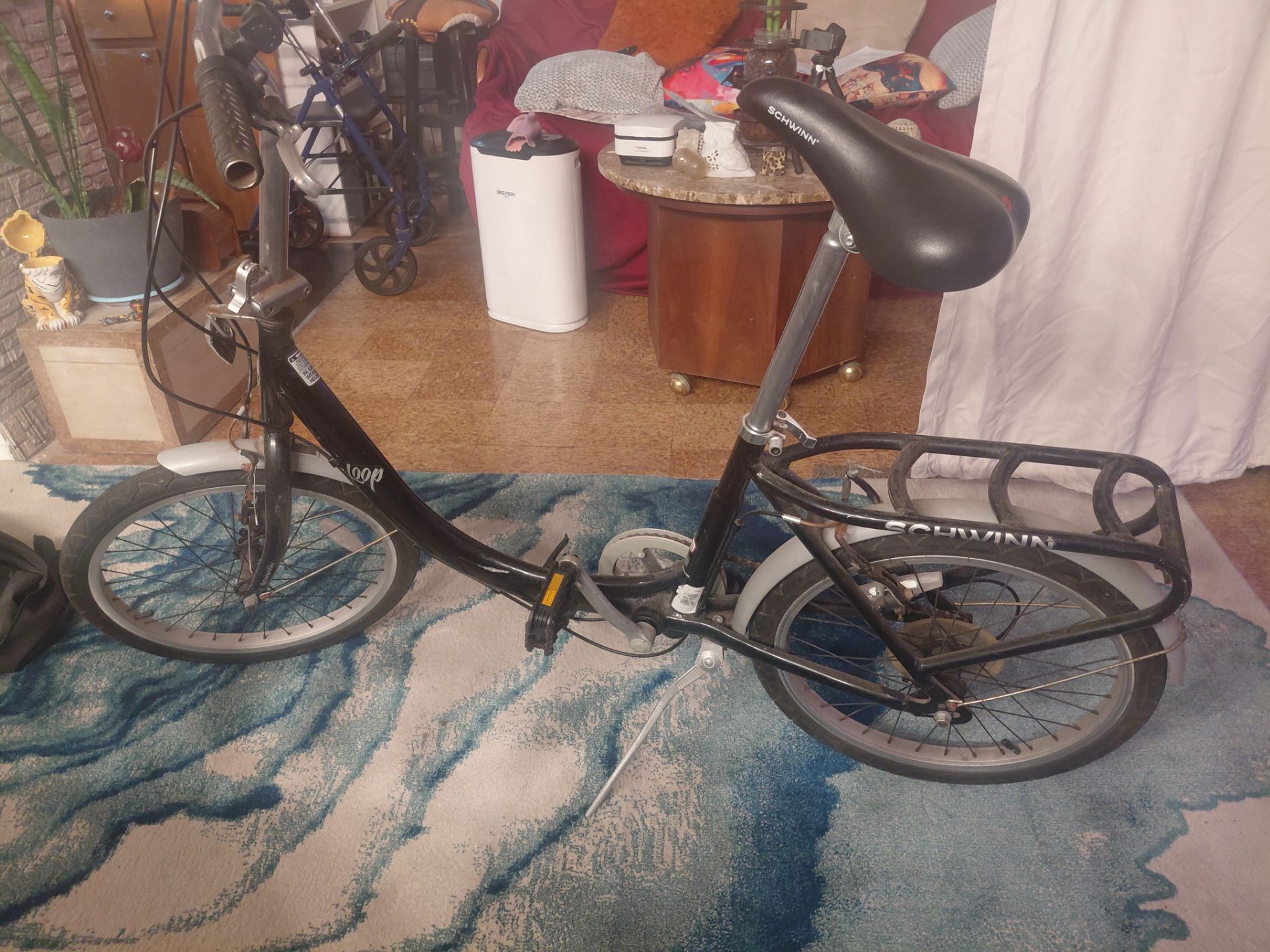 Schwinn Loop 7-speed folding bike - photo 4