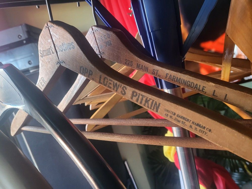 42 Vintage Wooden Hangers - photo 2