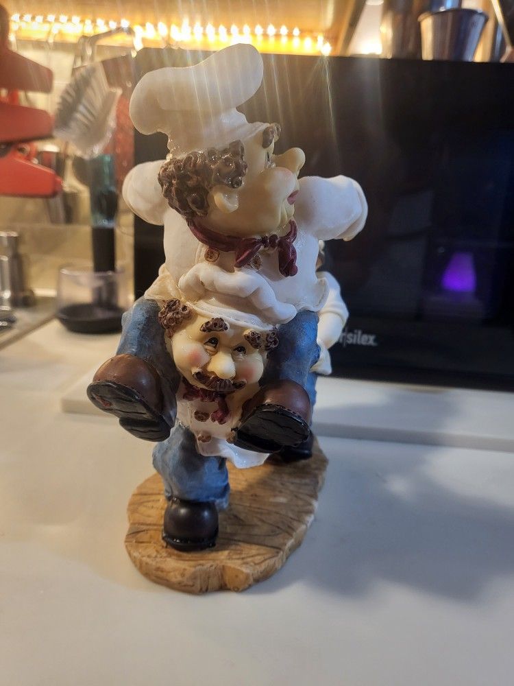 Vintage 3 Chefs Fighting Ceramic Figurine - photo 2