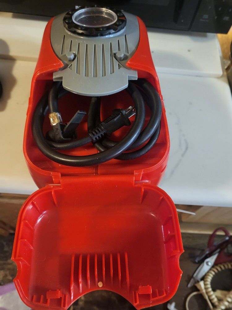Black+Decker Asi300 Air Compressor - photo 4