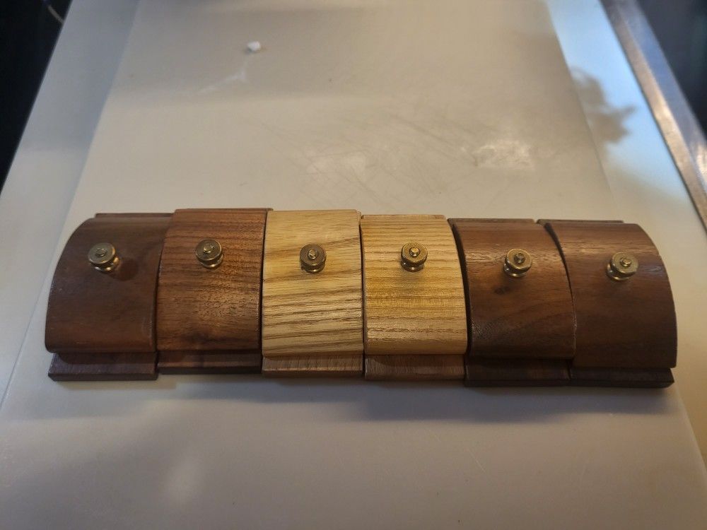 Original Quilt Hang-Ups Walnut And Ash Wood 3 Pair