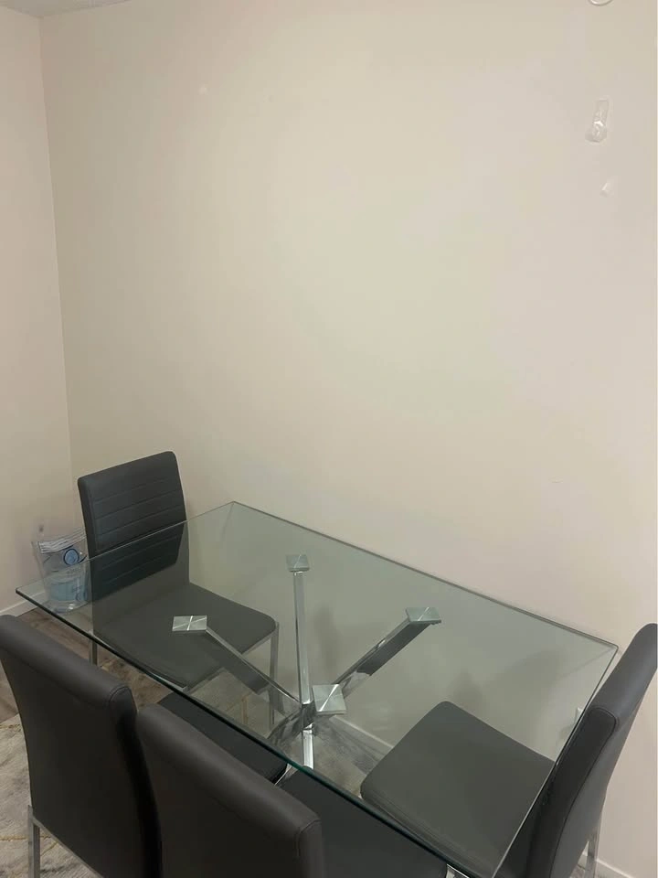 Leons Dining table set - photo 2