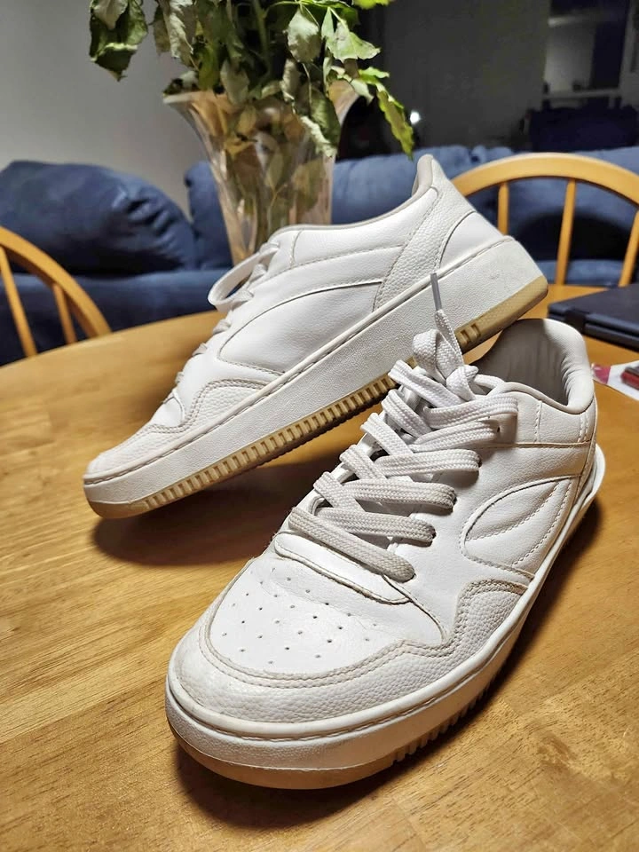 Constance White Sneakers