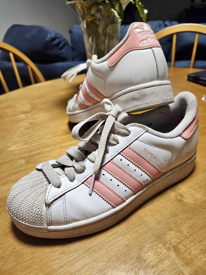 Adidas Superstar Sneakers