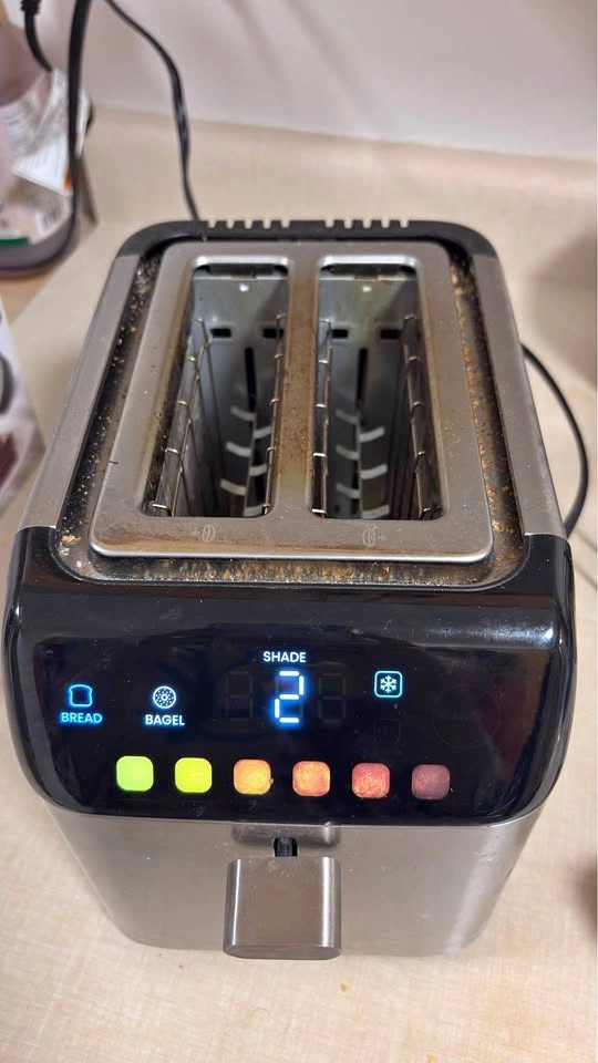 Chefman 2-Slice Digital Toaster - MOVING SALE