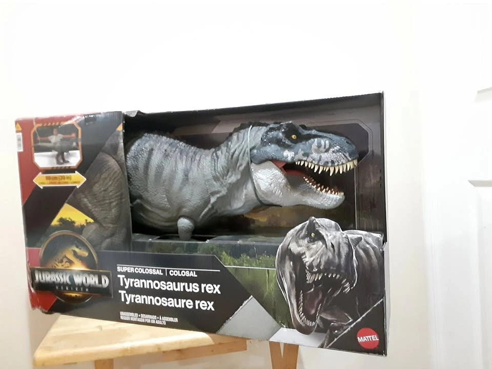 Jurassic World Rebirth Super Colossal T-Rex 39" Action Figure