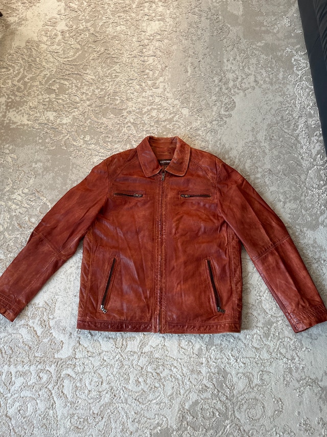 Danier men's distressed leather jacket in a cognac brown hue. - photo 2