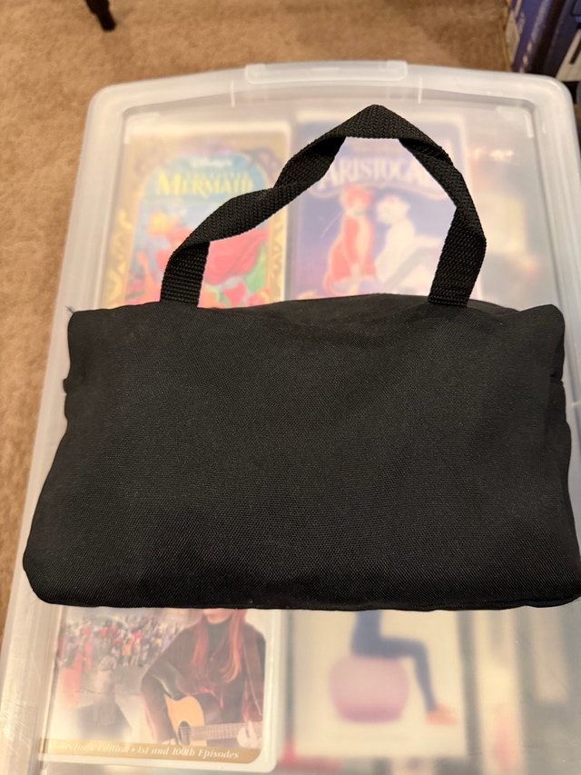 Sylvania Dual DVD Travel Screens - photo 2