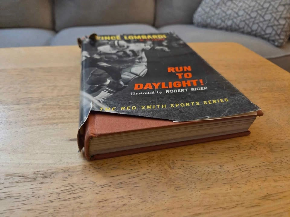 Vince Lombardi: Run To Daylight Seventh Printing Hardcover - photo 3