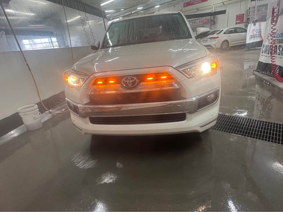2015 Toyota 4Runner - photo 2