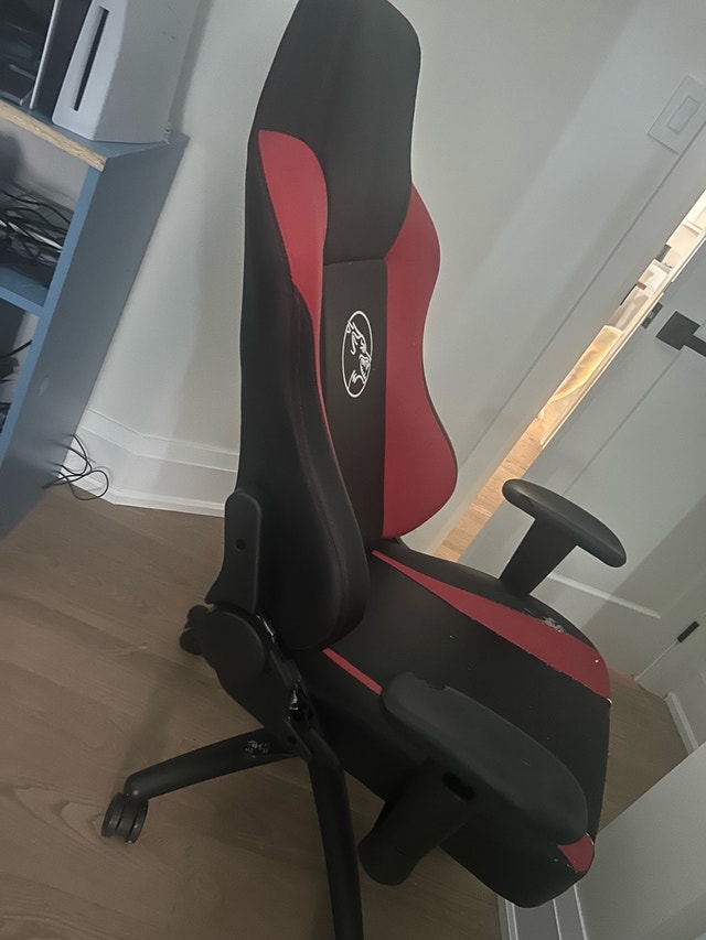 Arozzi Gaming Chair - photo 2