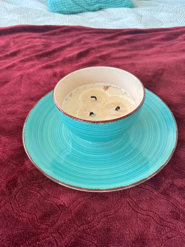 Classy teal plate and soy candle all antural