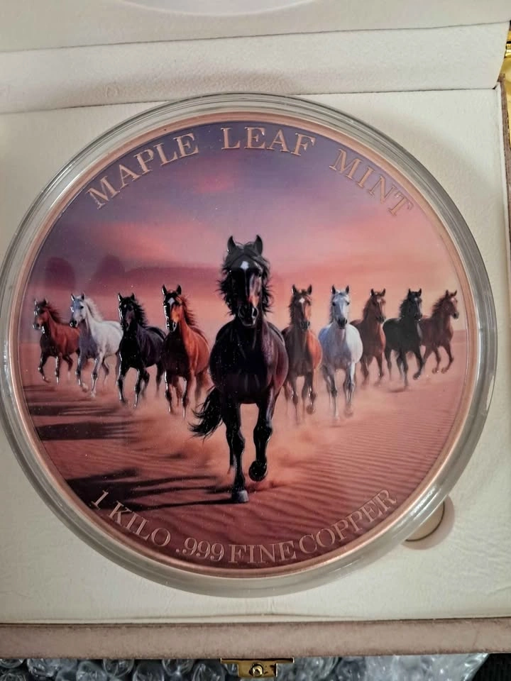 Maple Leaf Mint 1 Kilo .999 Fine Copper Arabian Stallion - photo 2