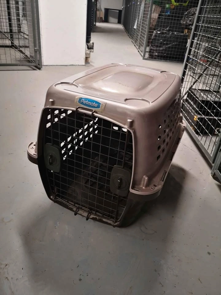 Dog crate for medium size dogs