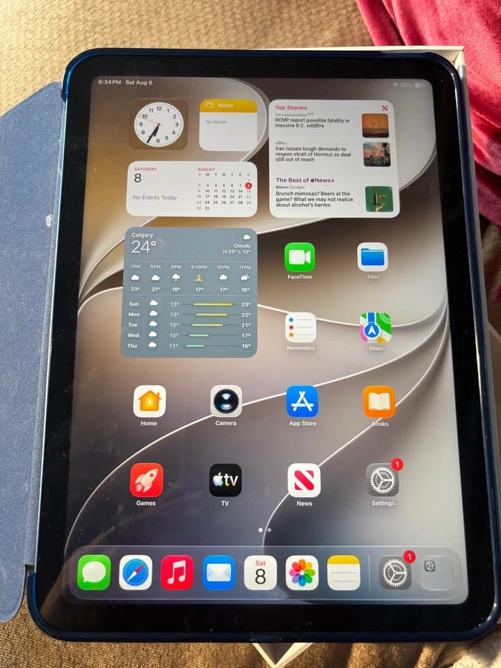 iPad 10th Generation - photo 2