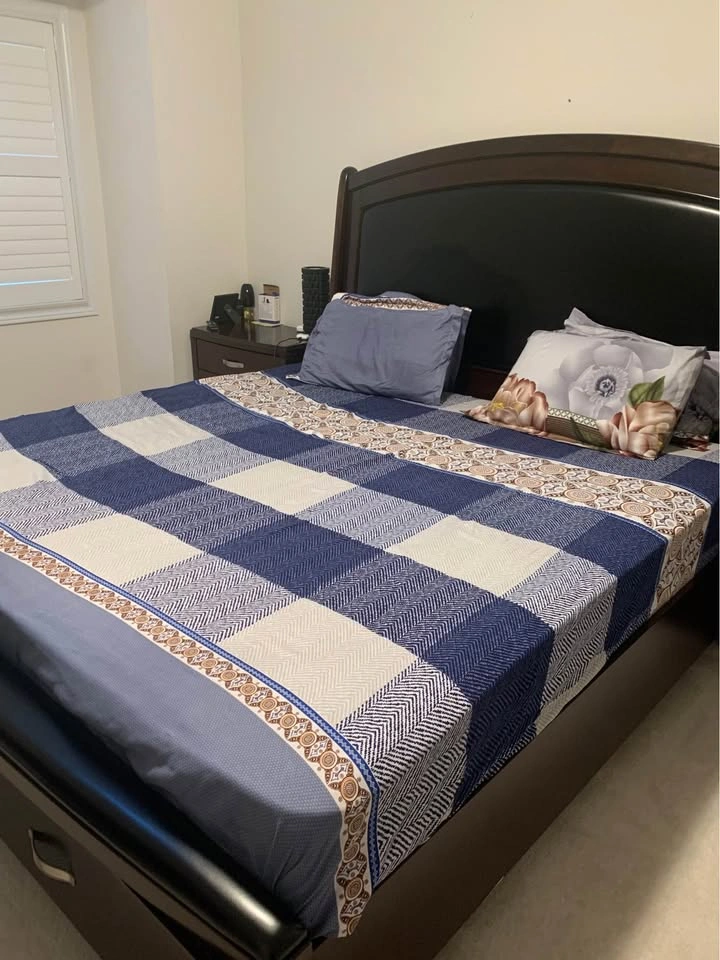 King Size Bed with Mattress - photo 4