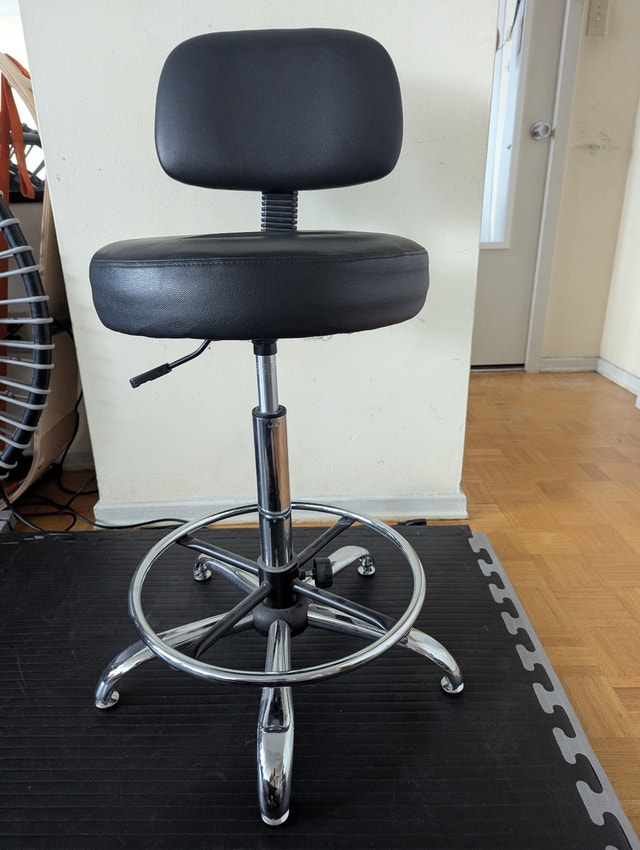 Mint Condition Very Tall Drafting Chair - photo 5