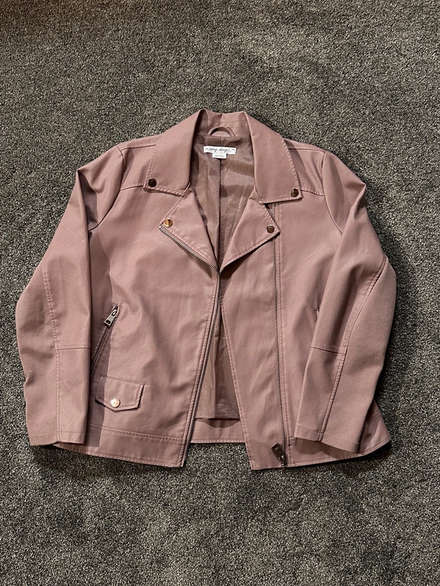 Woman’s pink leather jacket size L to XL