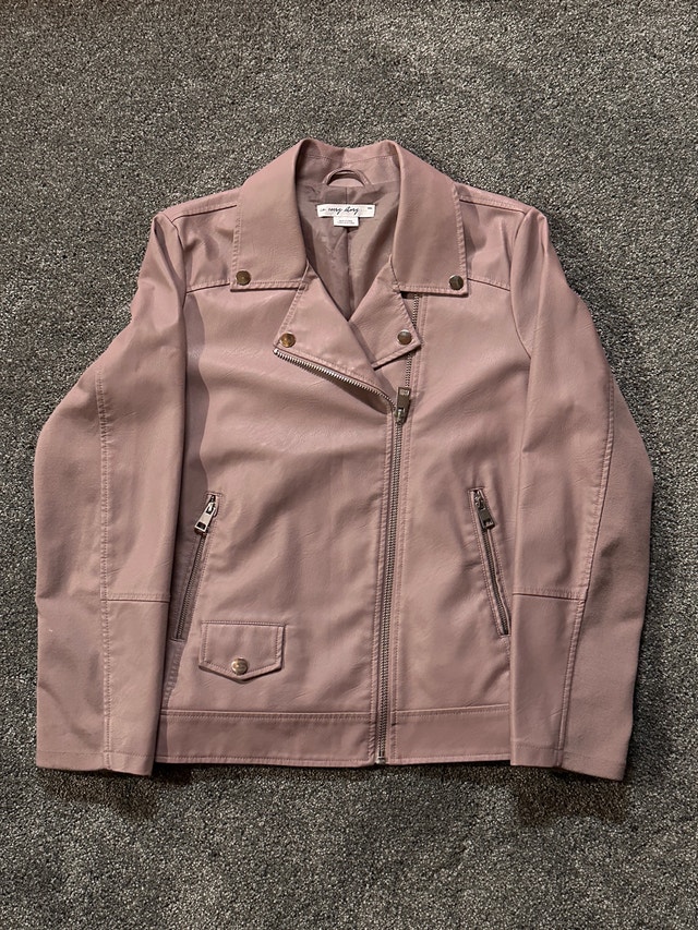 Woman’s pink leather jacket size L to XL - photo 2