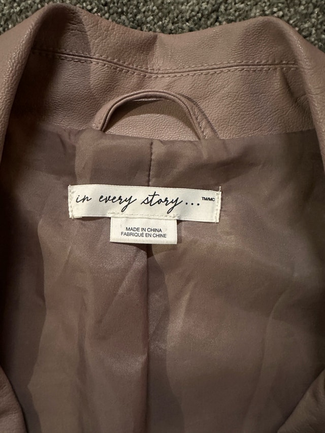Woman’s pink leather jacket size L to XL - photo 5